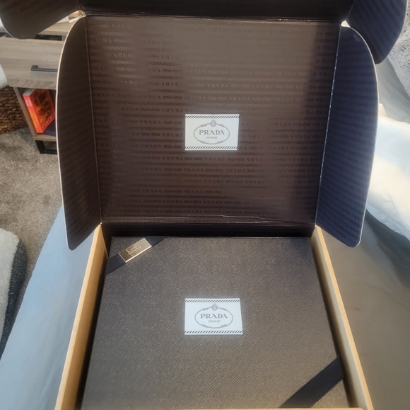 Prada Vitello Daino Soft Camera Bag - Picture 11 of 15